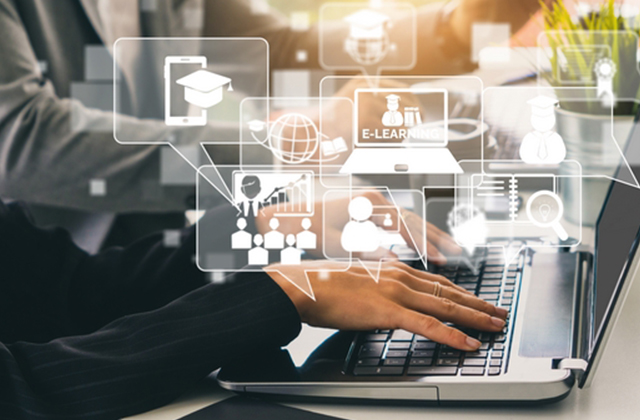 Formation e-learning pour créer un chatbot intelligent sans coder — interface pédagogique en ligne